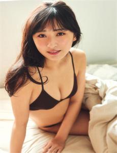 青娱乐美女-Gucci彩虹男孩2023